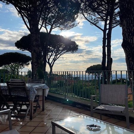 Appartamento Castelli Romani - Con Vista Su Roma Monte Porzio Catone Exterior foto